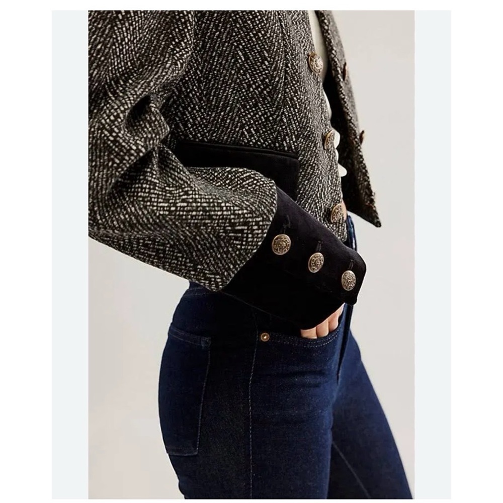 Free People Tweed Emily Jacket sz: S Black Cropped Military Coat Velvet Cuffs - Picture 5 of 10